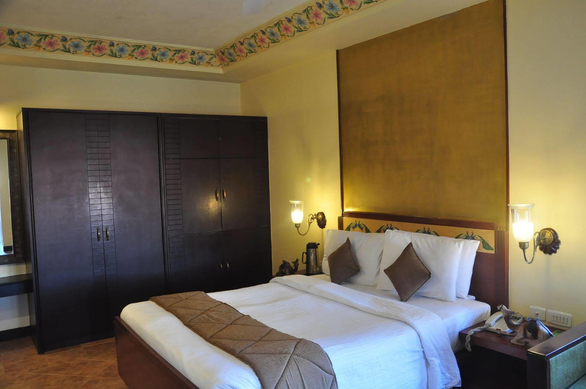 Hotel Club Mahindra Kumbhalgarh Exterior foto